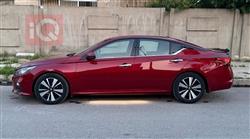 نيسان ألتيما